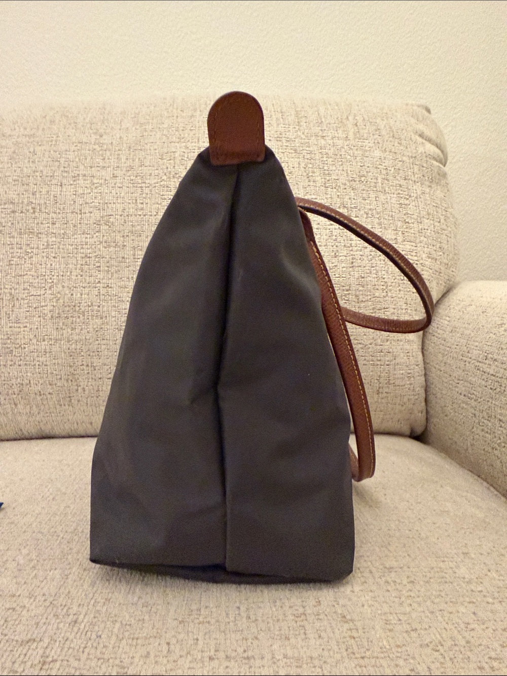 OFFERS WELCOME - Long Handle Gray Longchamp Le Pliage Shoulder Bag - Picture 5 of 14